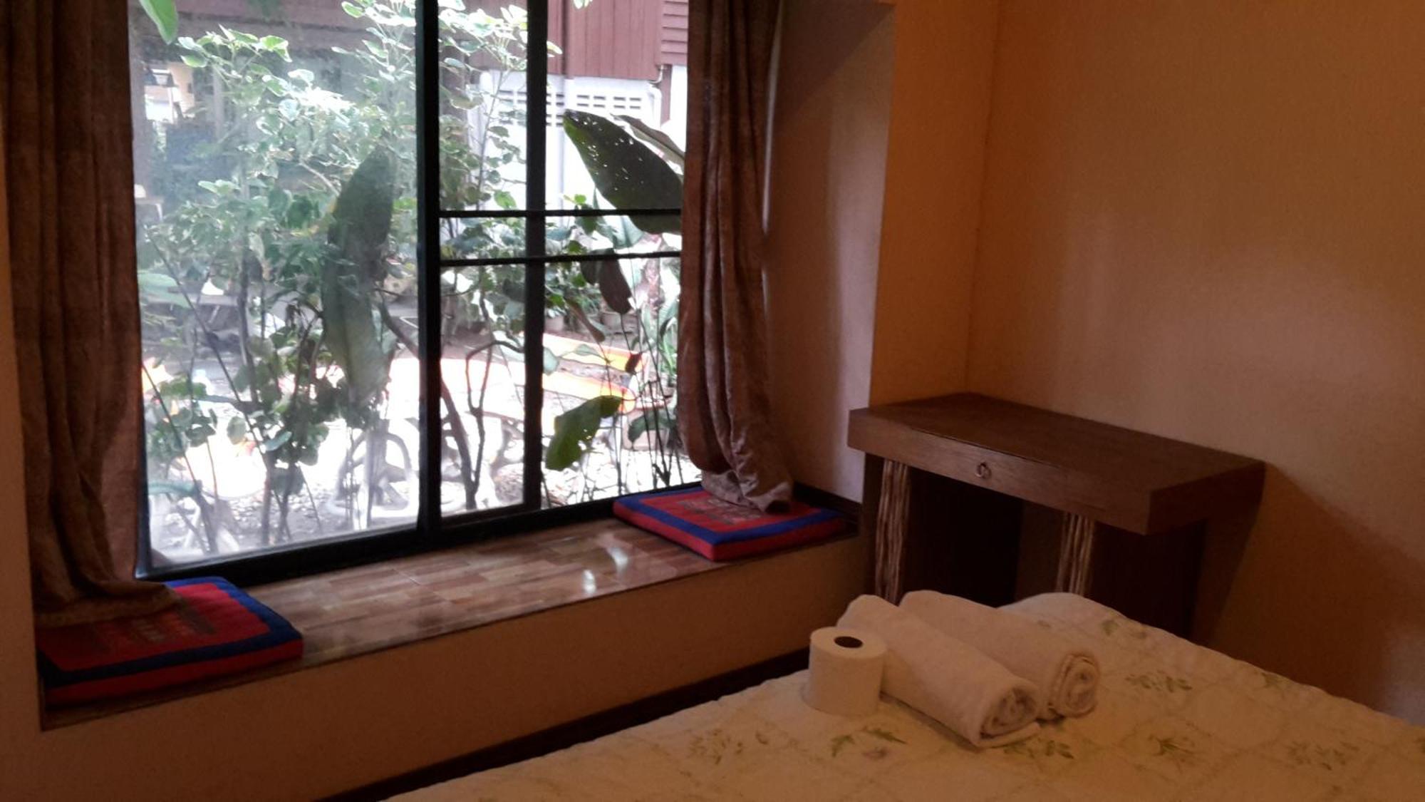 Hotel Baan Songjum Čiang Mai Pokoj fotografie